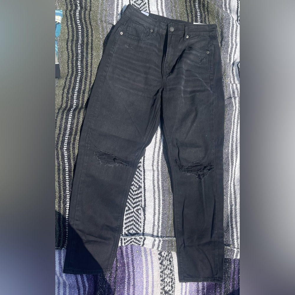 American Eagle mom jeans (NWT)